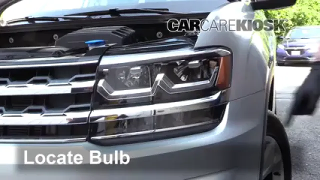 2018 Volkswagen Atlas SE 3.6L V6 Lights Turn Signal - Front (replace bulb)